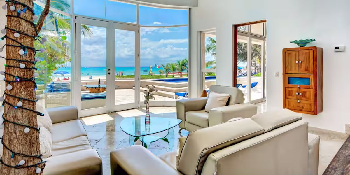 BEACH HOUSE photo 2