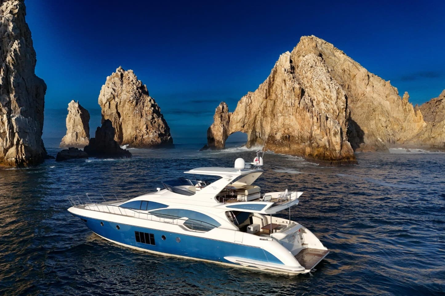 AZIMUT 70´