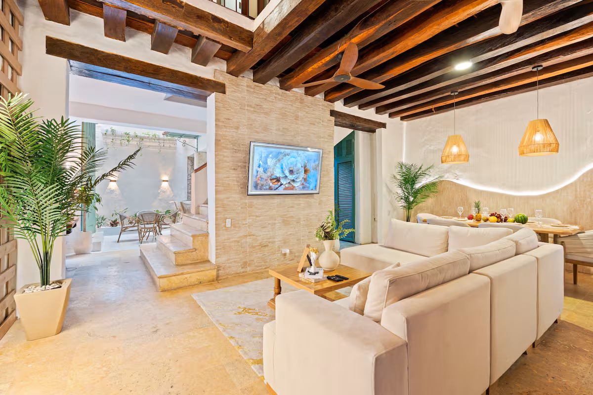 SUPER LUXURY 5BR photo 2