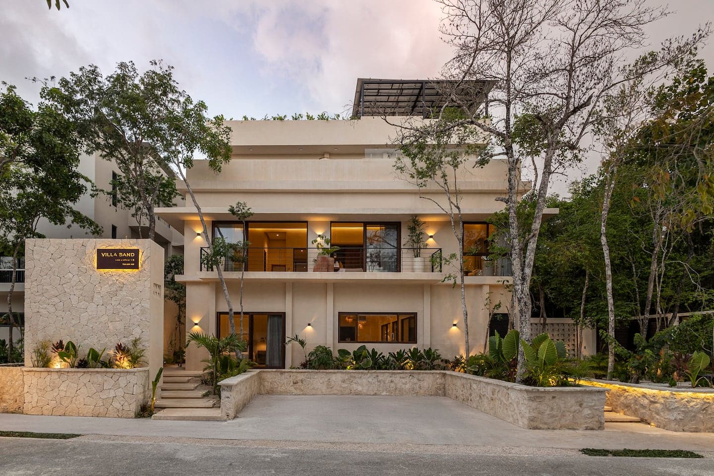 VILLA SAND