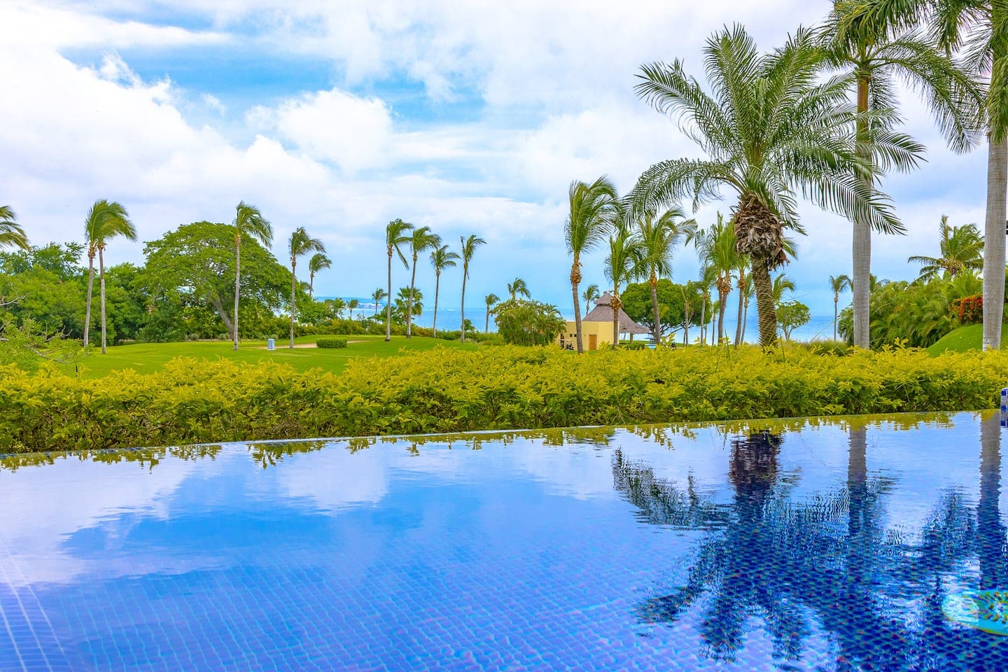 HIDDEN GEM WITH PRIVATE POOL