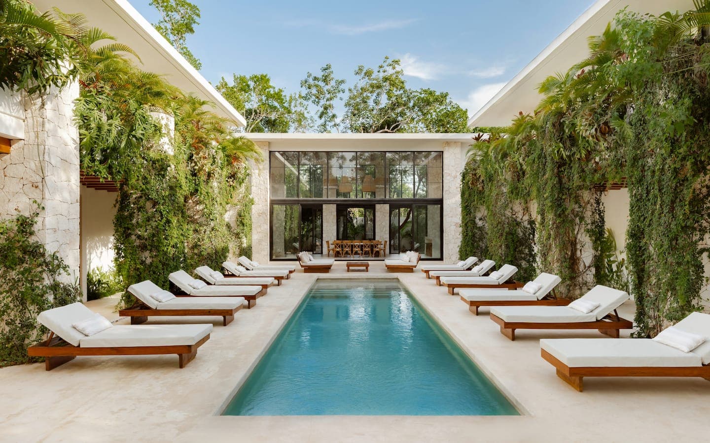 HACIENDA BABYLON