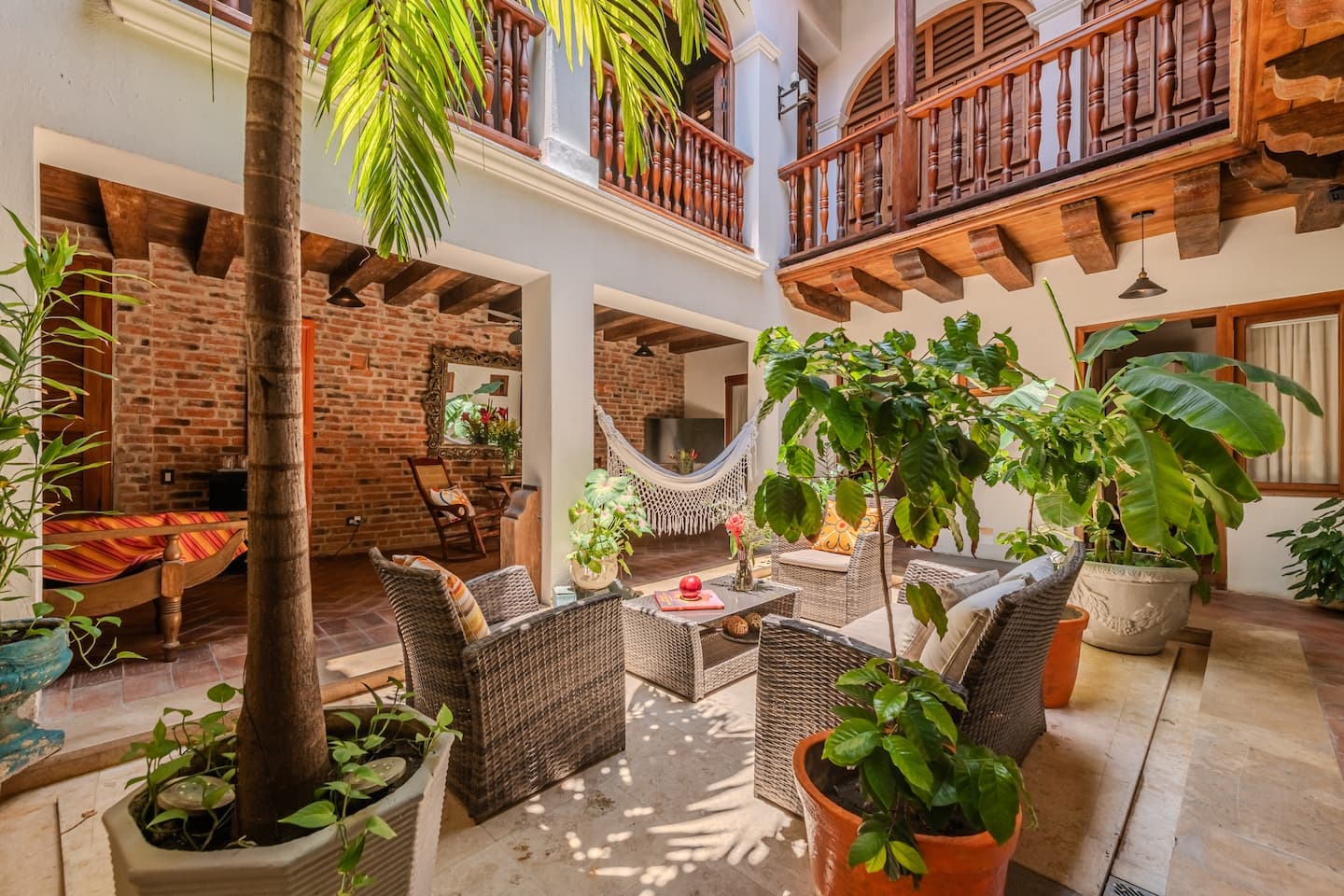 CASA LYDA