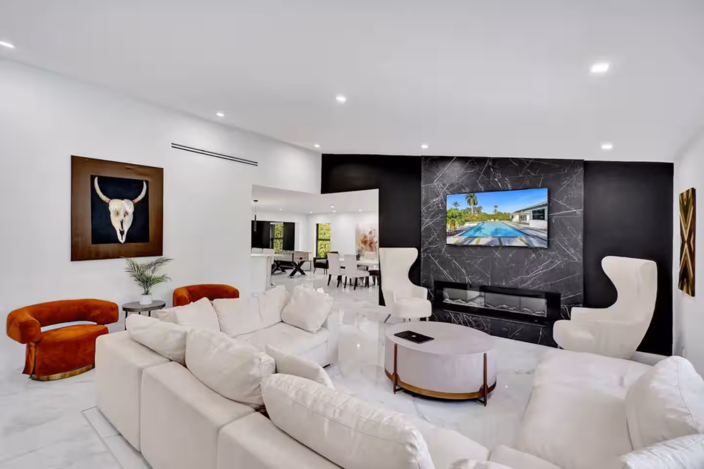 MODERN OASIS WITH POOL, BBQ AND GAMES photo 4