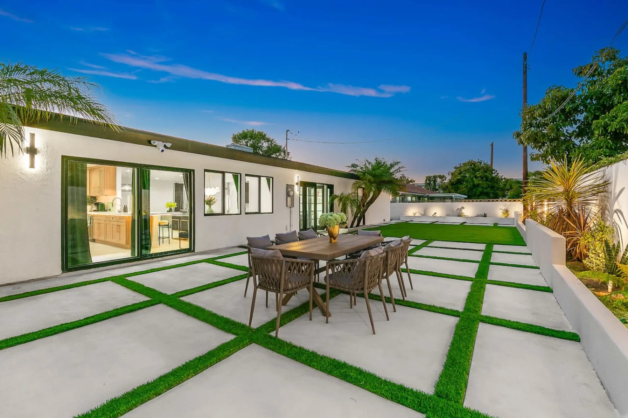 AN12-ST1- MODERN HOME