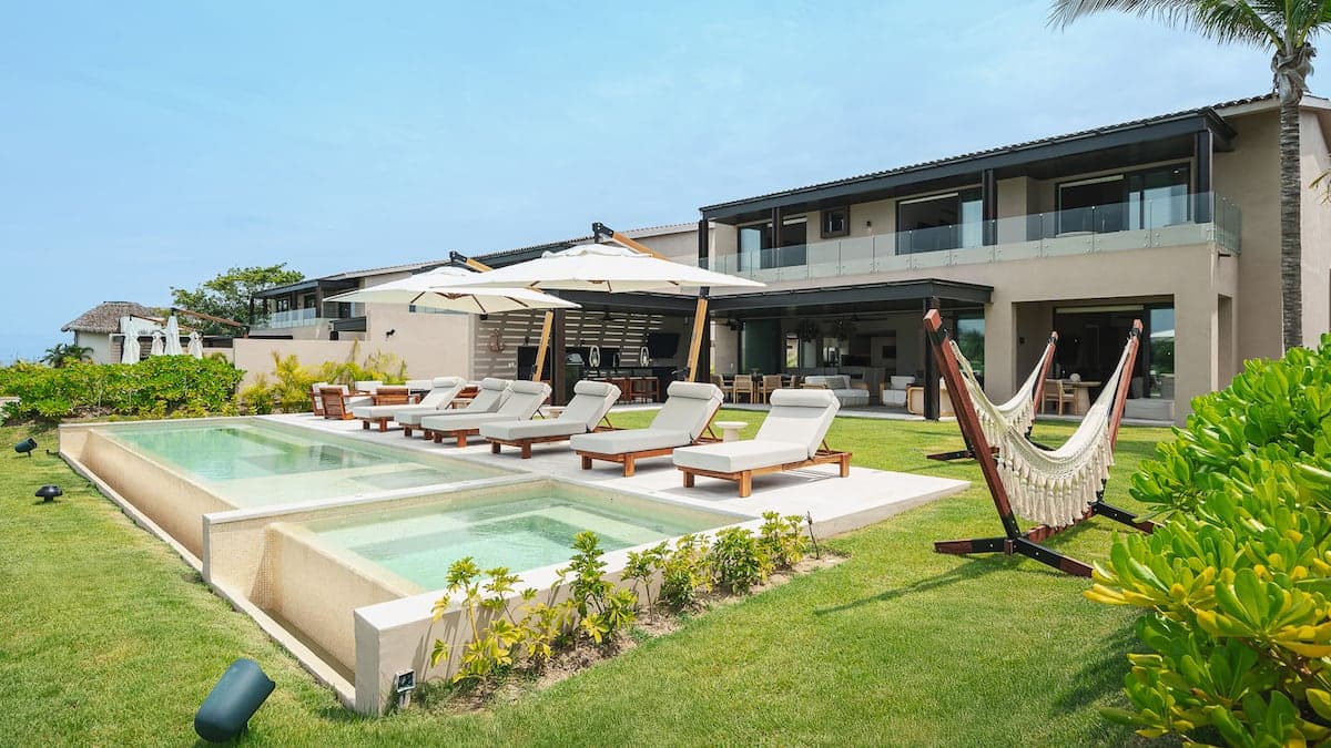VILLA BREZZA