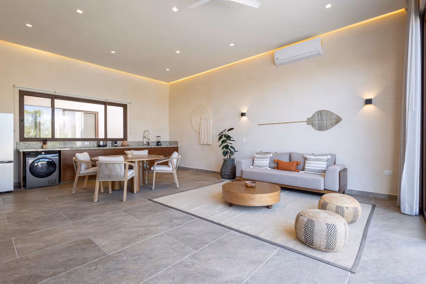 PENTHOUSE AQUA photo 5