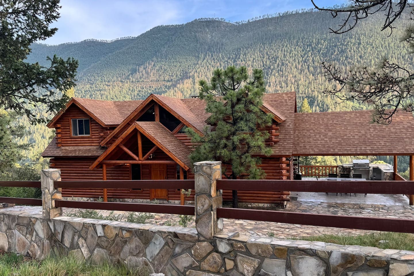 BEAUTIFUL CABIN