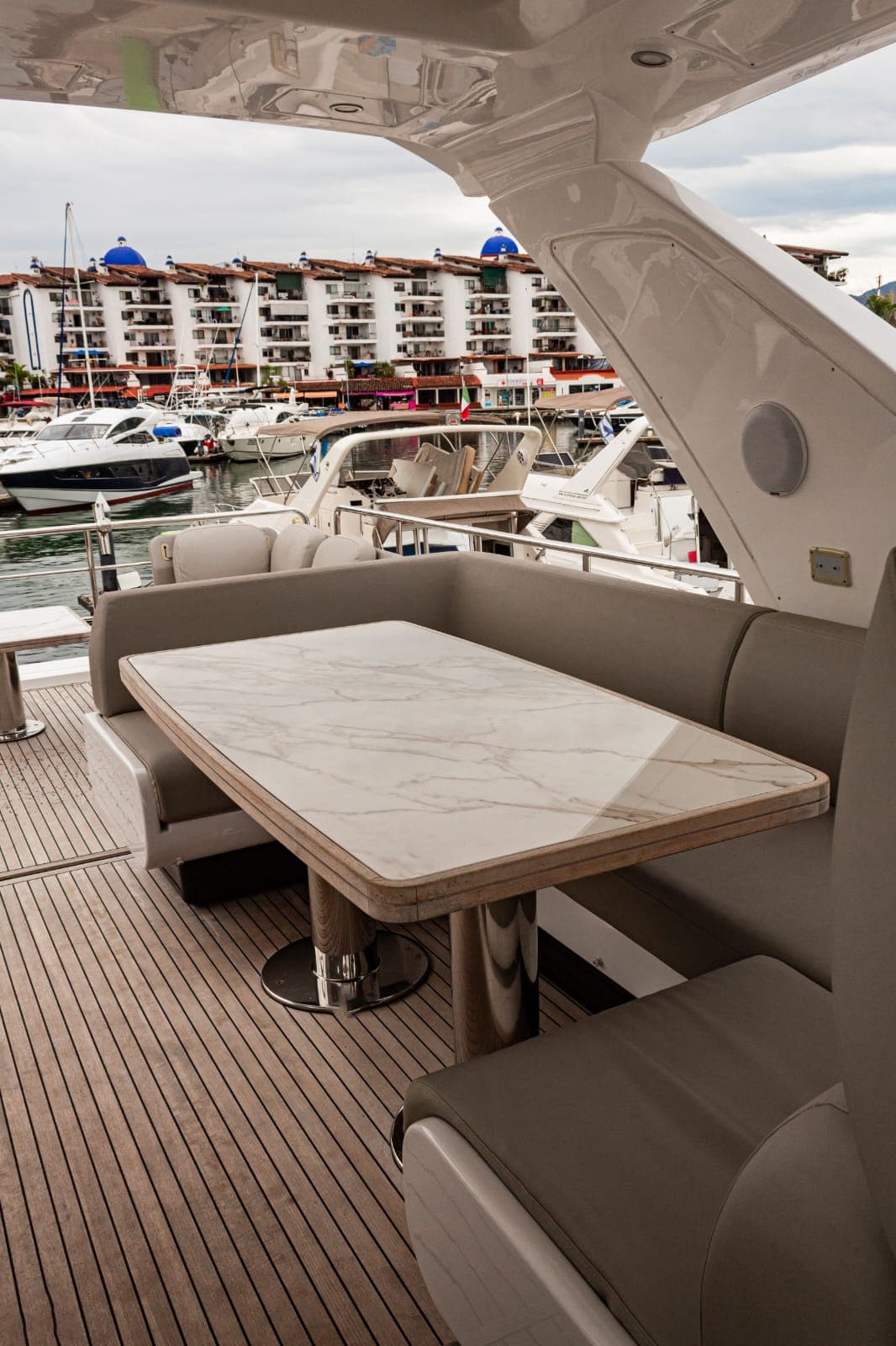 AZIMUT 60´ photo 5