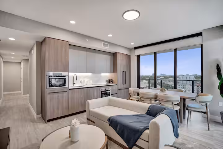 72 PARK ELEGANT CONDOMINIUM photo 3