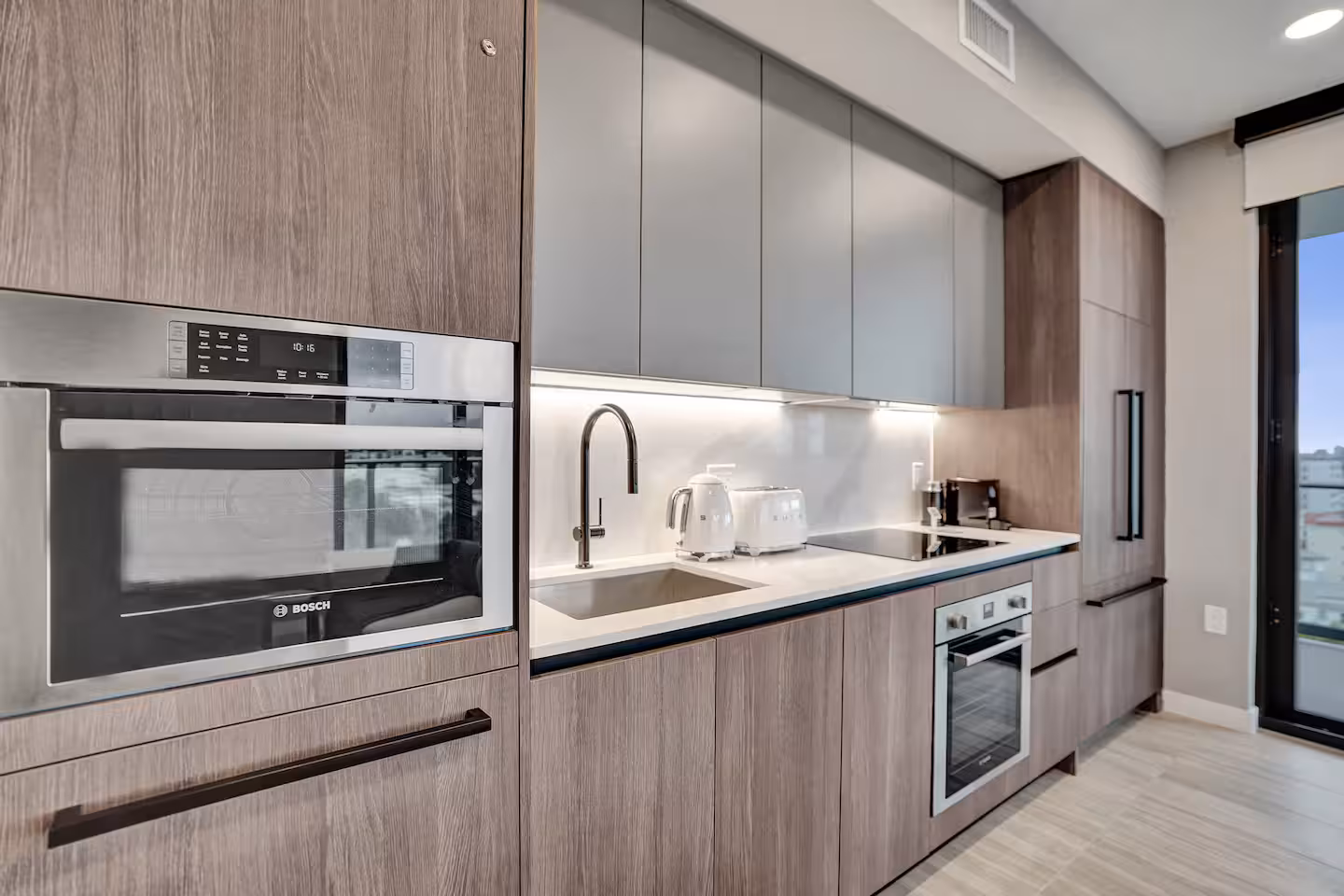 72 PARK ELEGANT CONDOMINIUM photo 5
