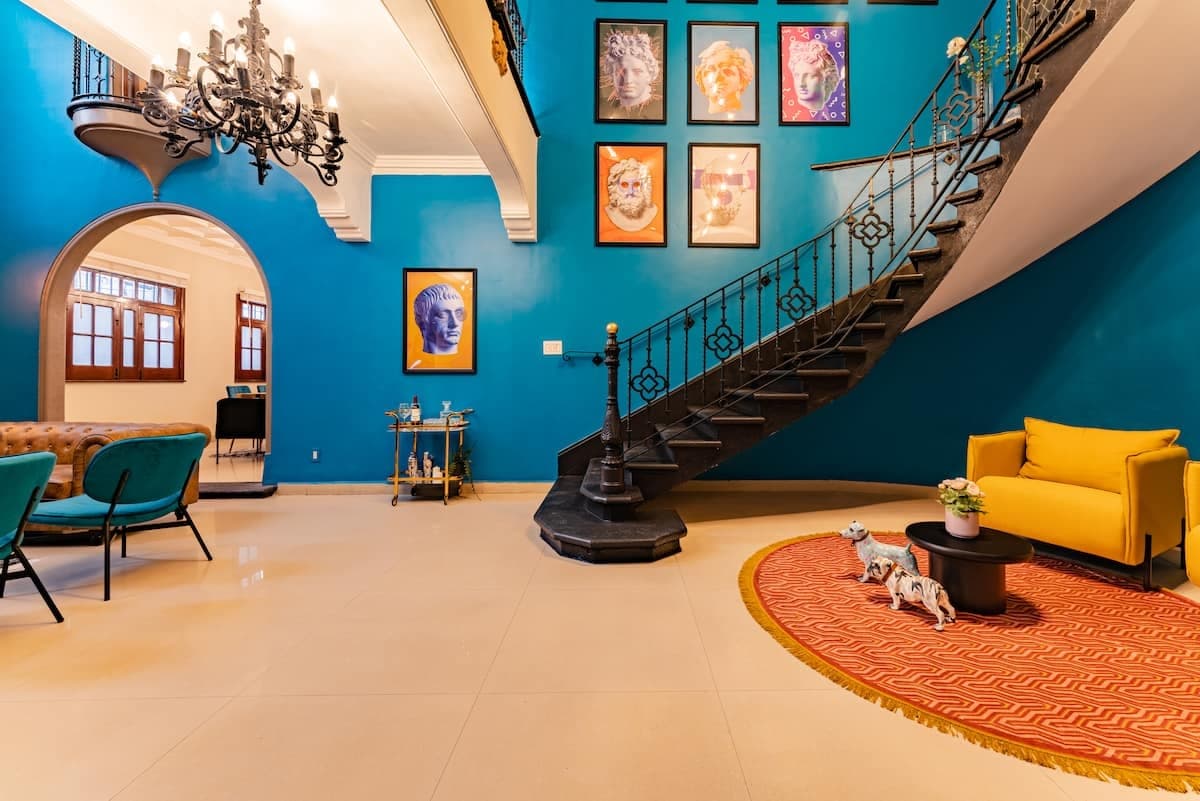 GRAND COLONIAL MANSION