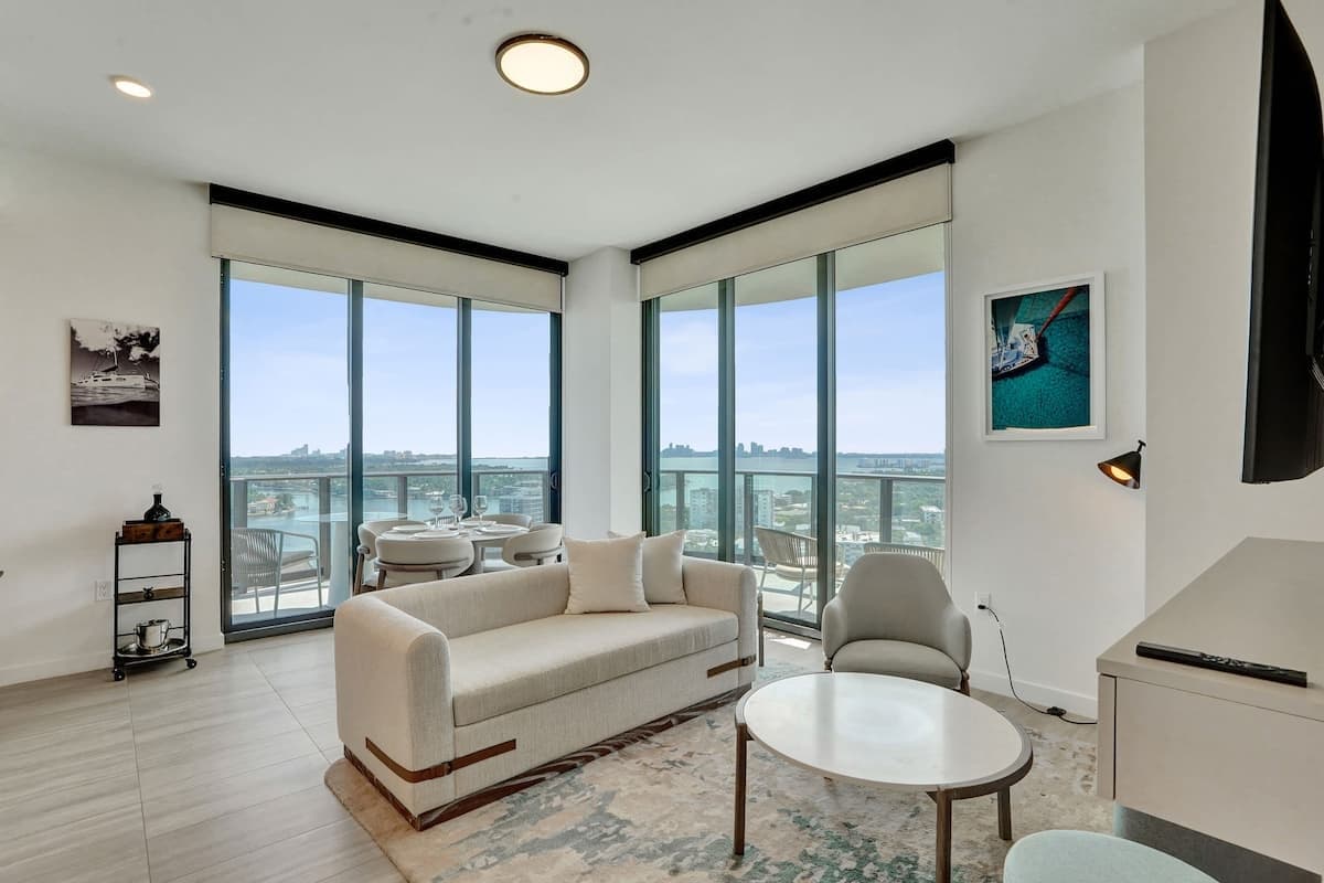 72 PARK - MODERN CONDOMINIUM