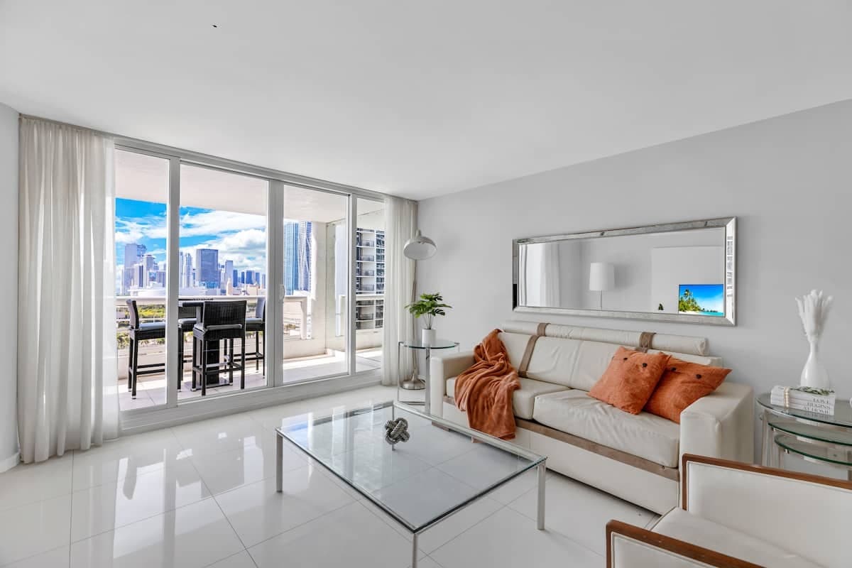 APARTMENT WITH PANORAMIC VIEW