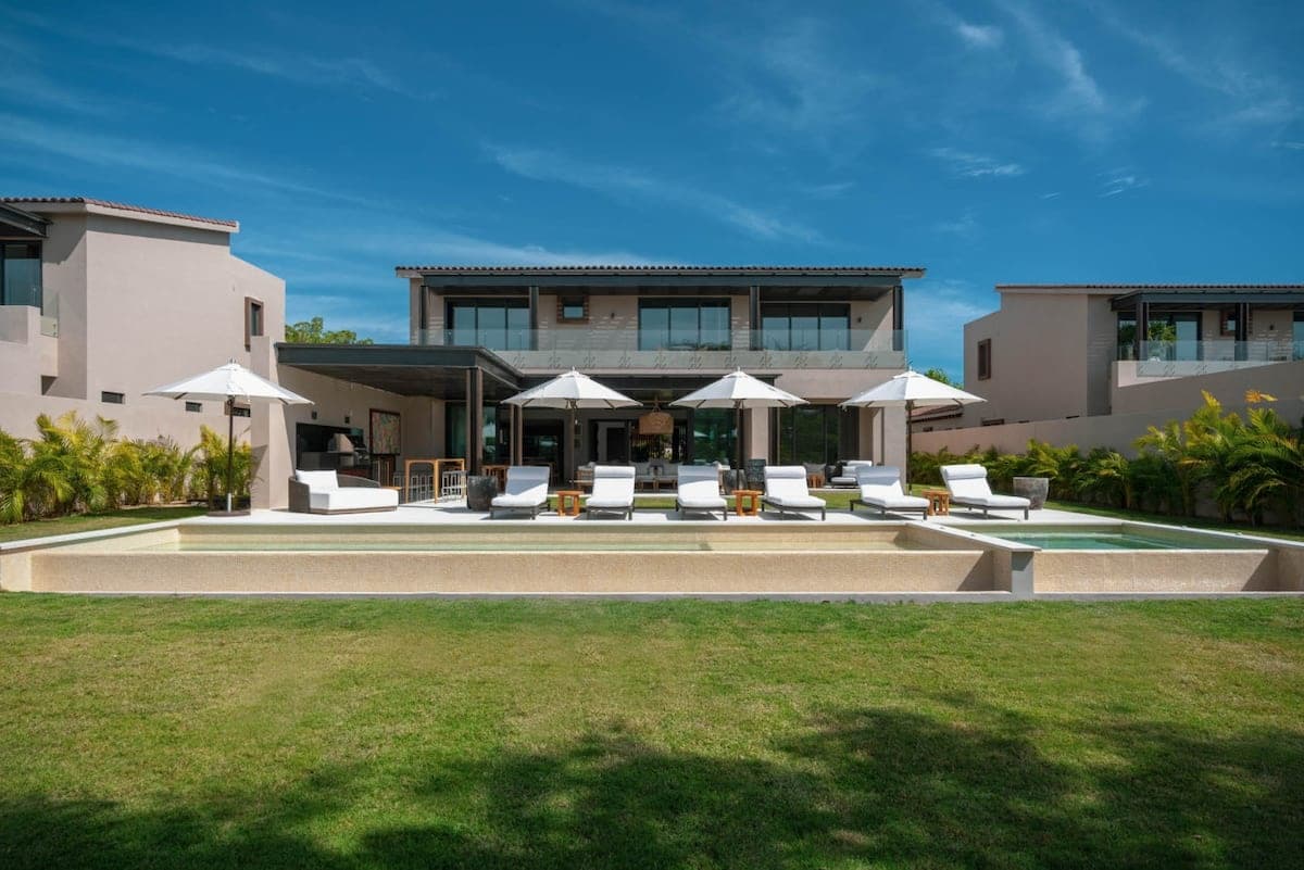 VILLA AMISTAD