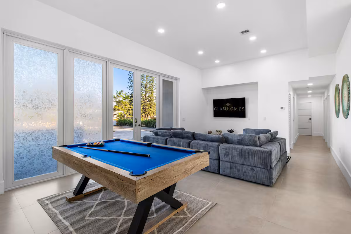 PRIVATE RACING VILLA photo 2