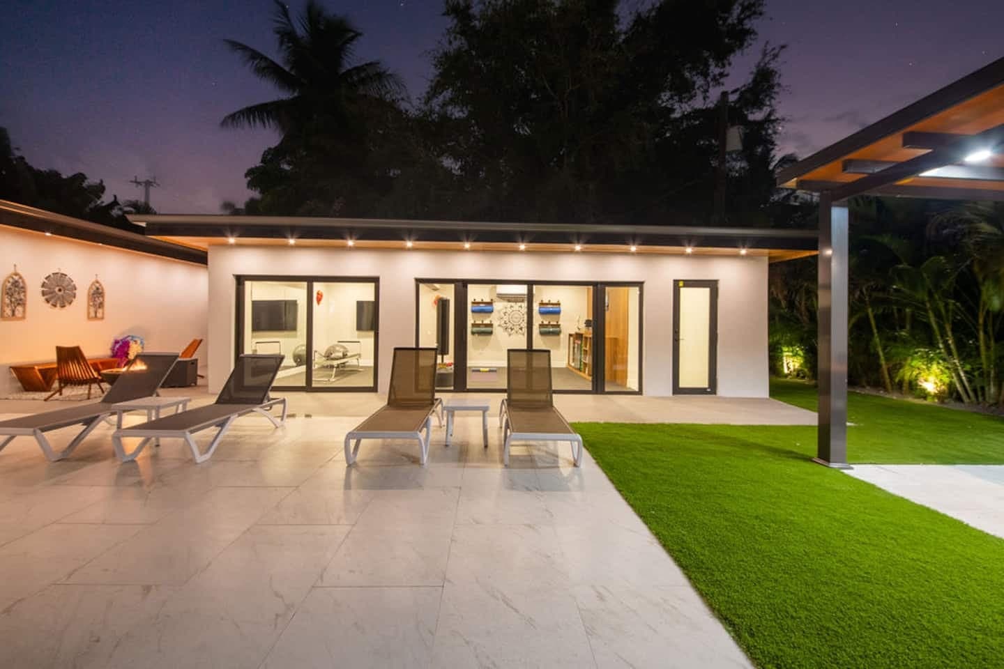 VILLA SOLARA