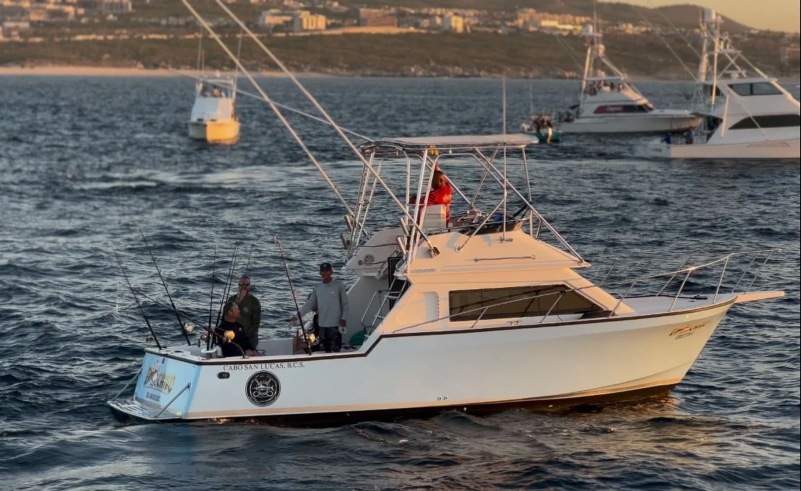 34' INNOVATOR Sportfishing Charter photo 3
