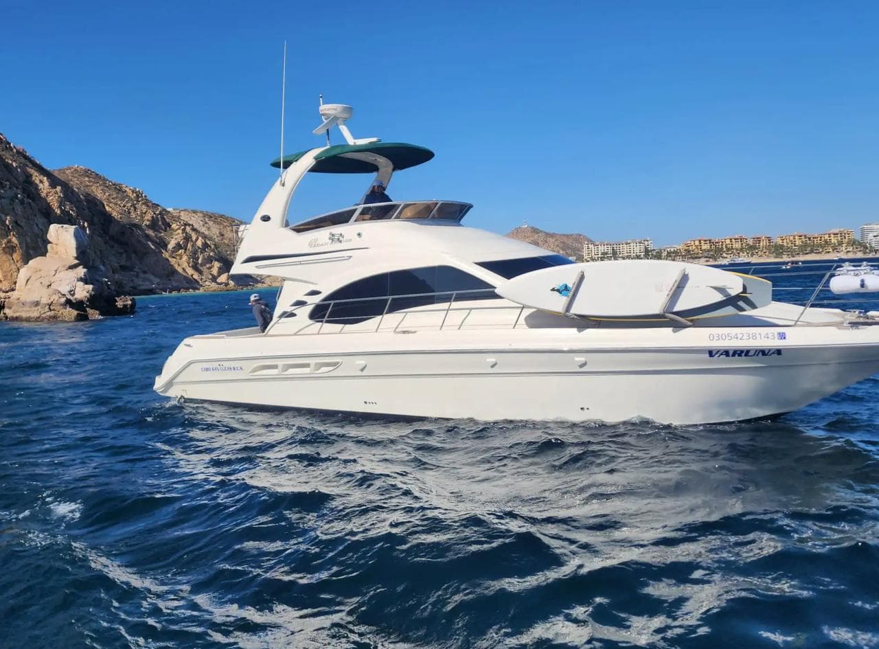 SEA RAY FLY 42’