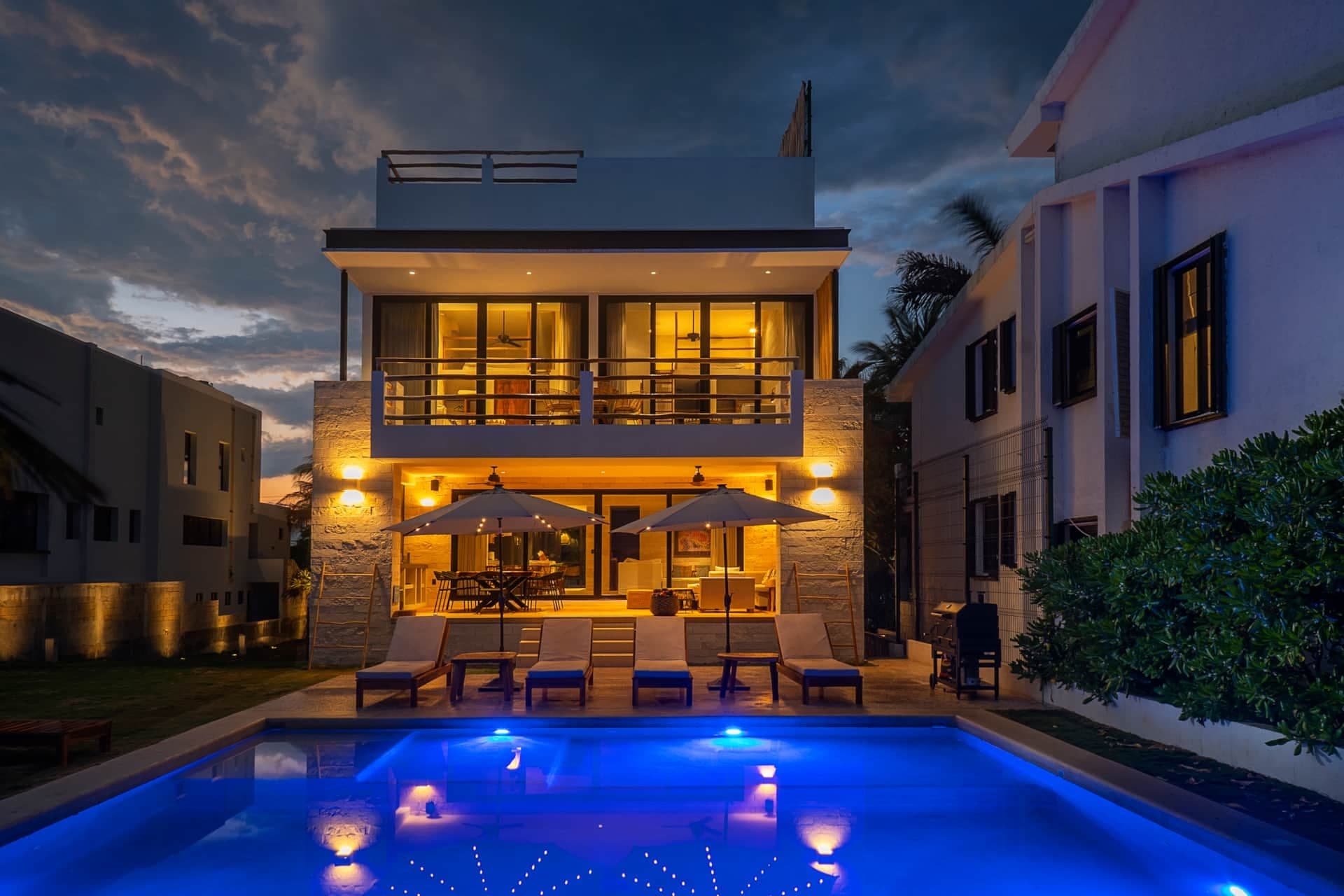 CASA AZANIK
