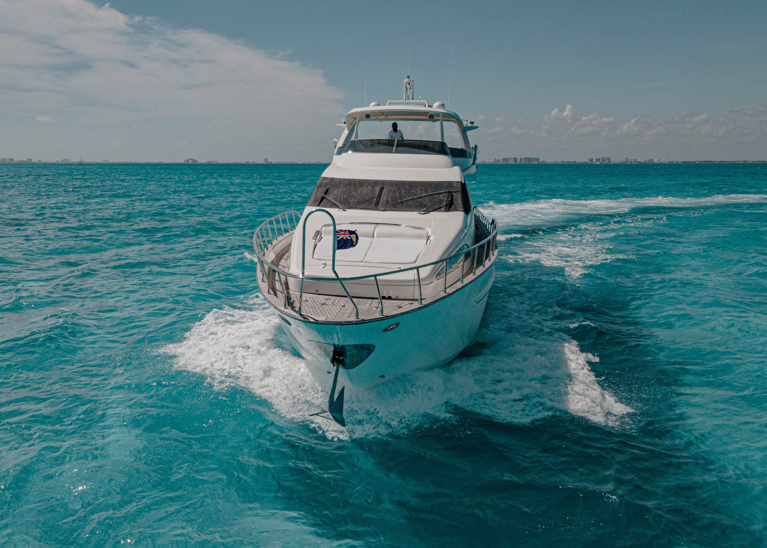 AZIMUT 80´ FLYBRIGE photo 5