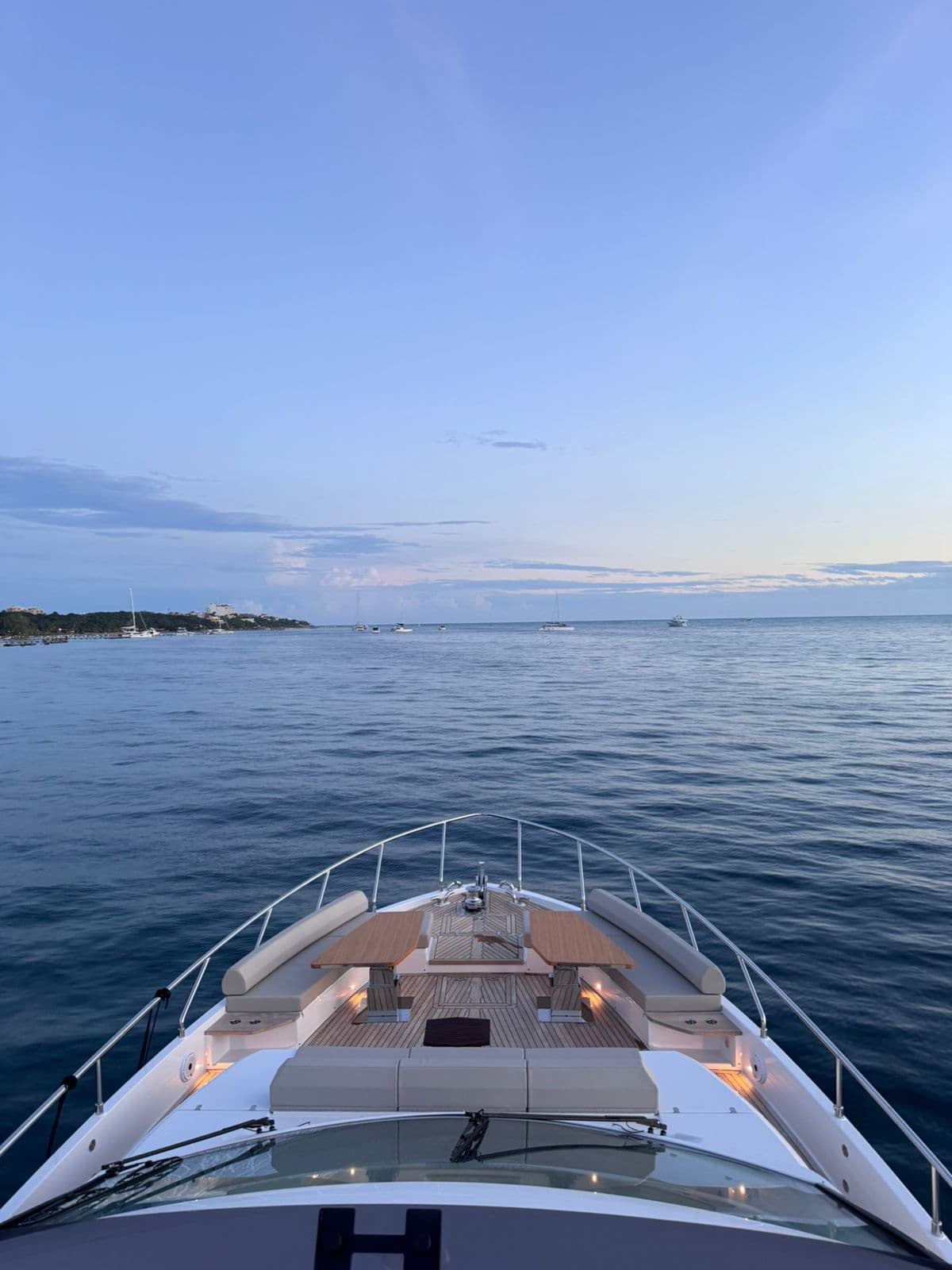 FERRETTI 70’ photo 4