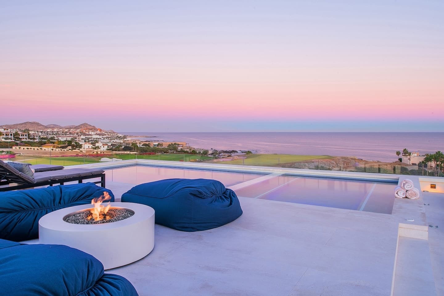 VILLA REEF