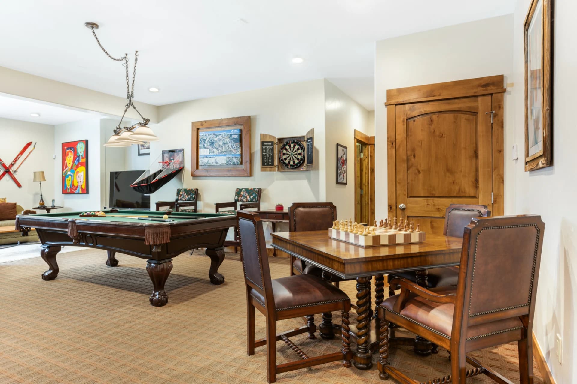 DEERPATH HAUS photo 4