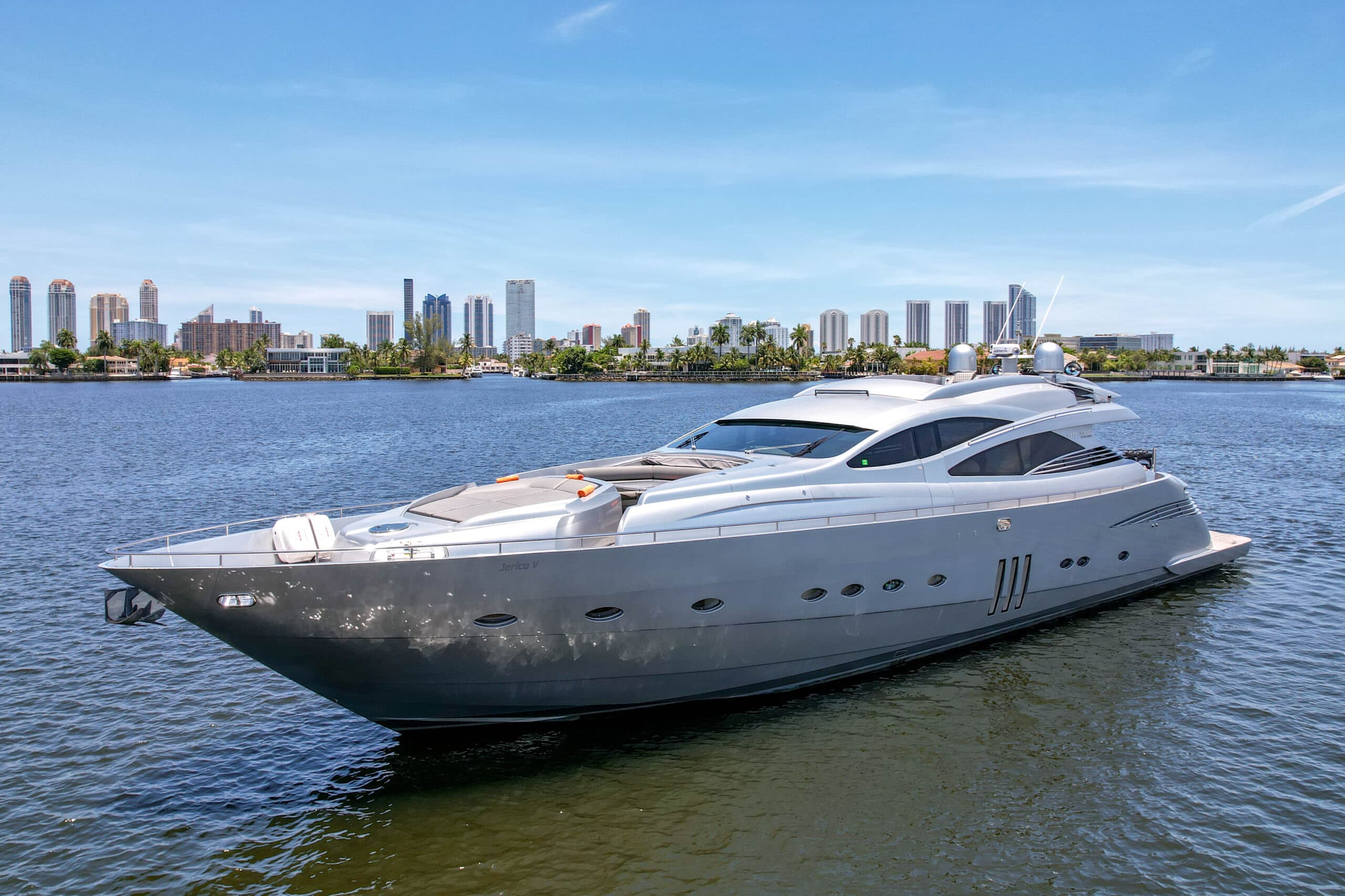 PERSHING 94´ photo 4