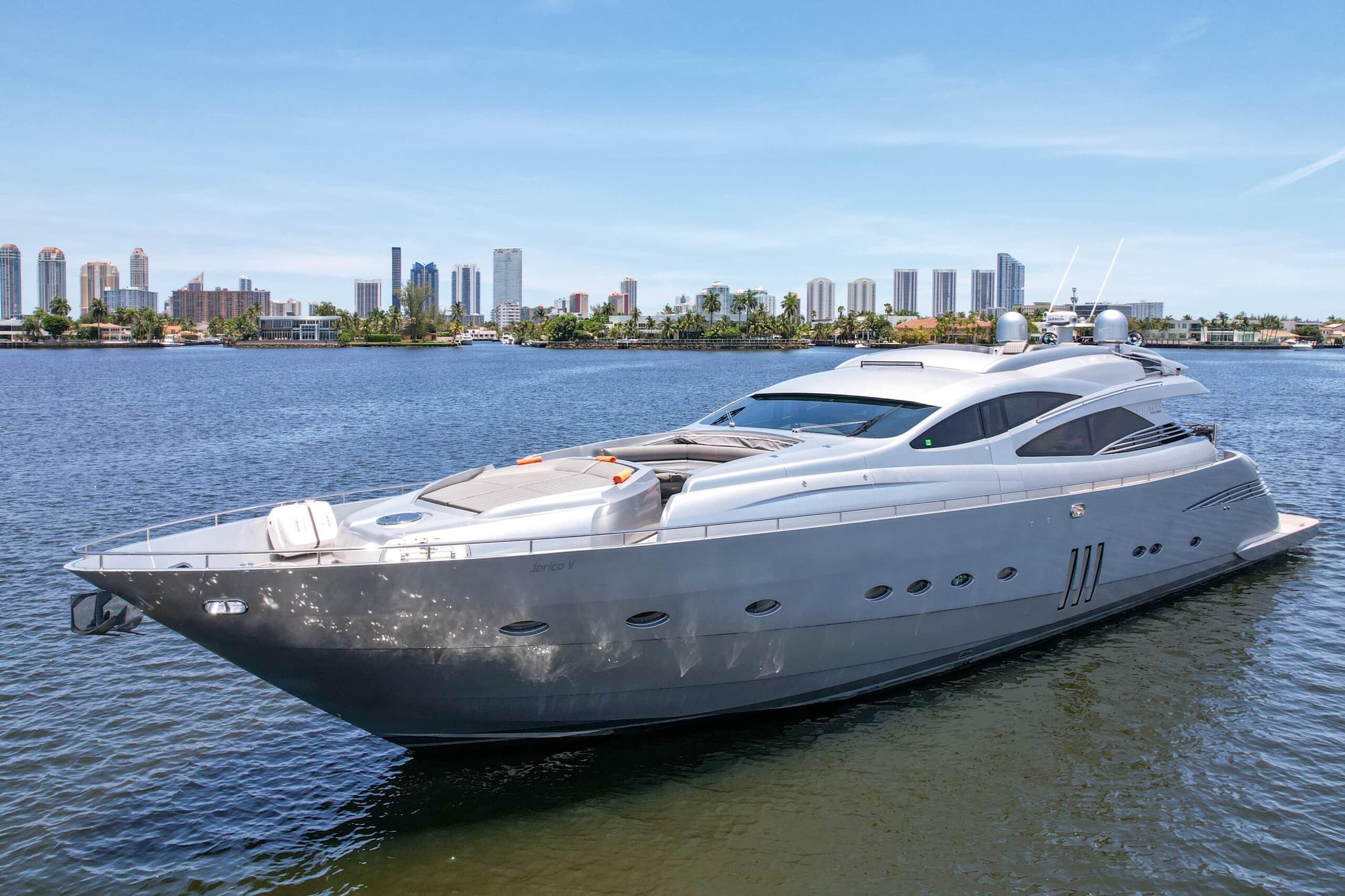 PERSHING 94´ photo 5