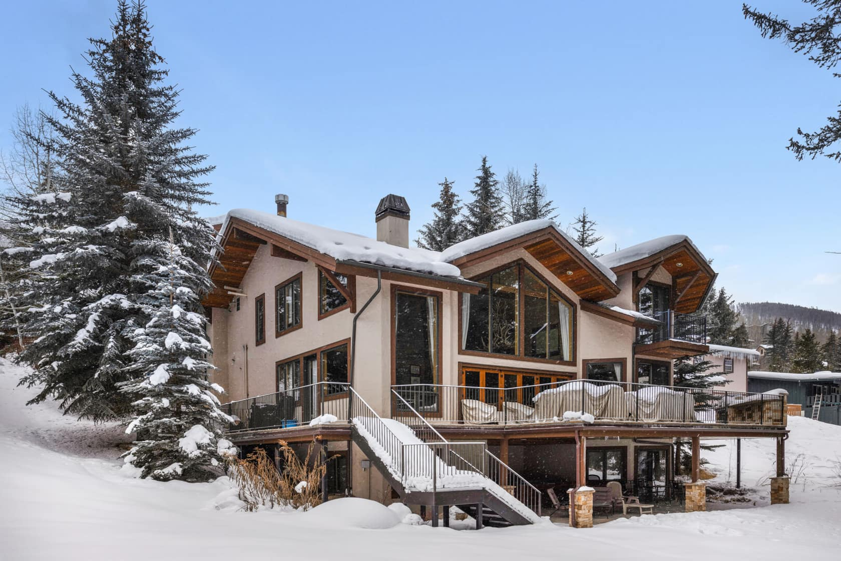 GORE CREEK LODGE