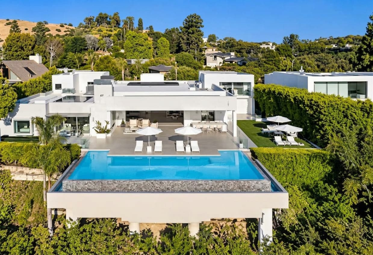 THE ELLISON VILLA