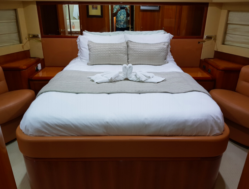 FERRETTI 88´ photo 3