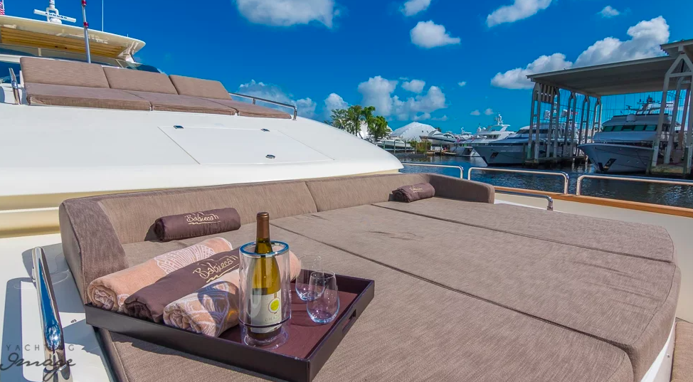 AZIMUT 105´ photo 4