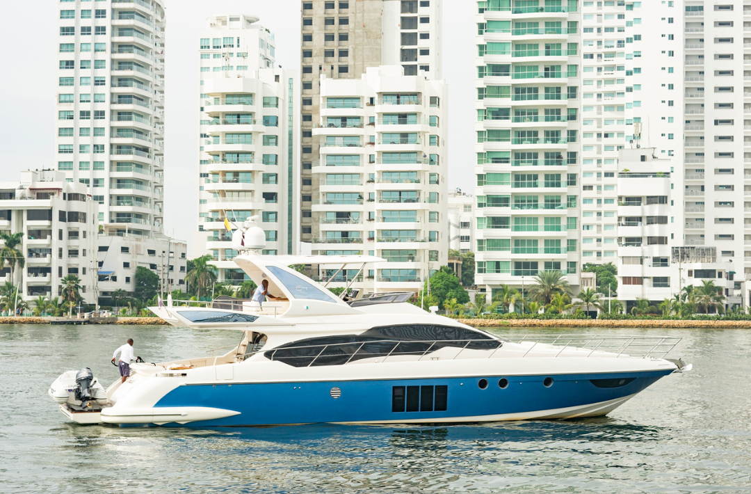 AZIMUT FLY 64´ photo 3