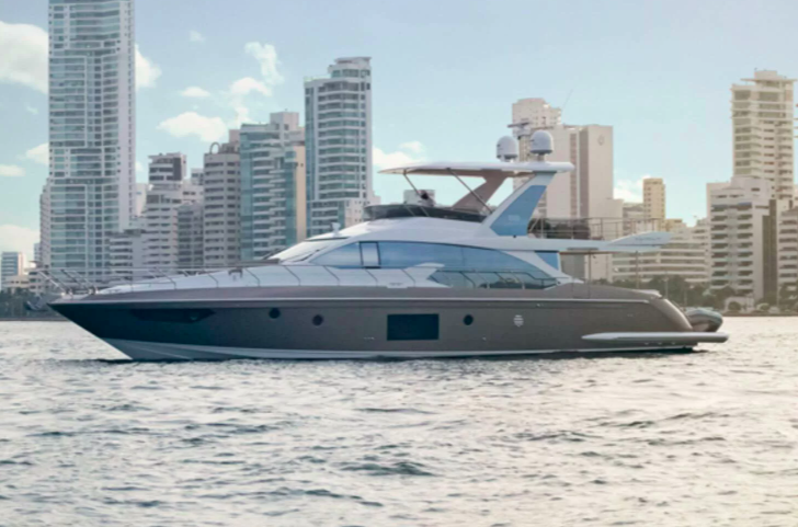 AZIMUT FLYBRIDGE 68´ photo 2