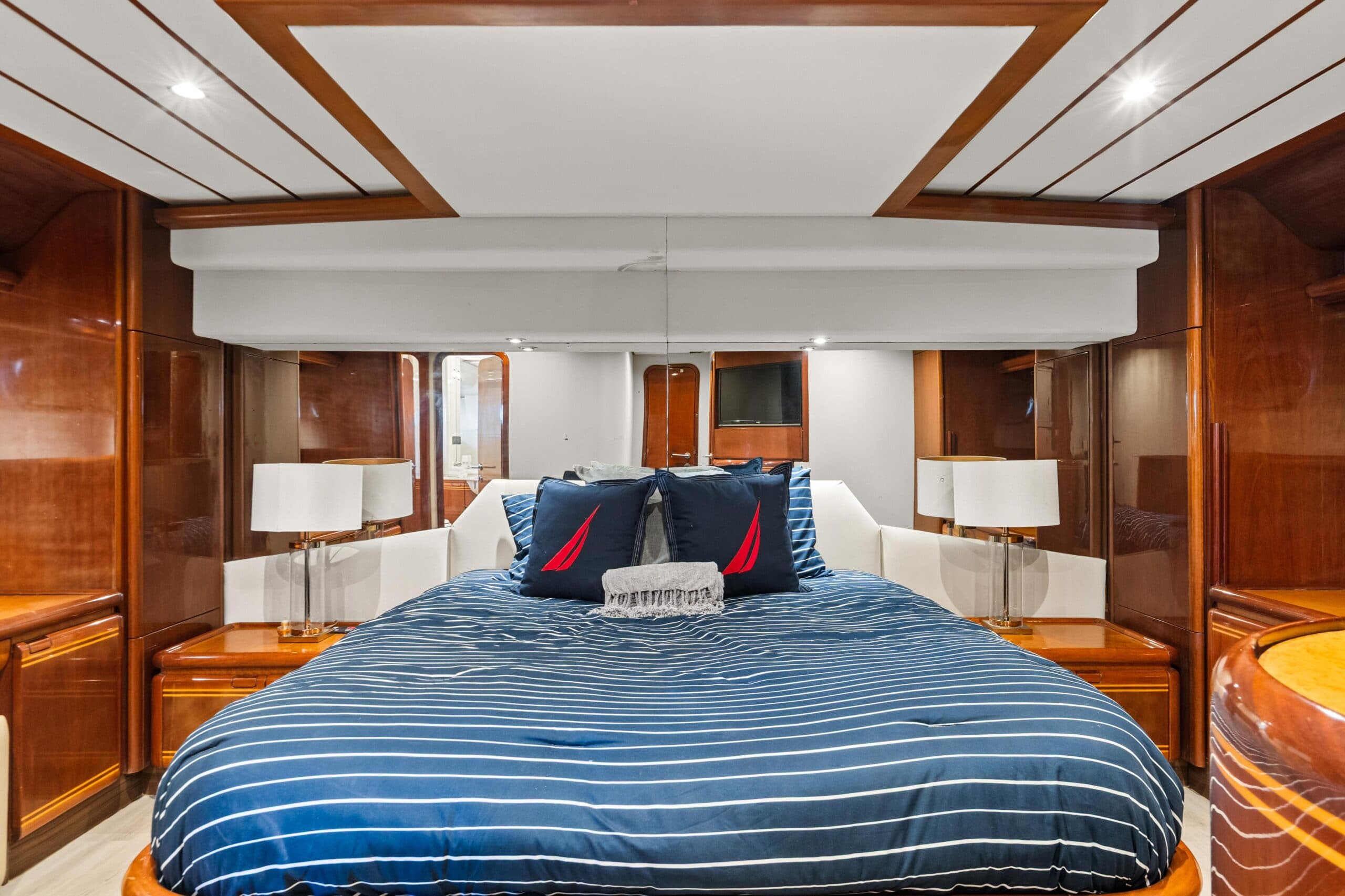 FERRETTI 80´ photo 2