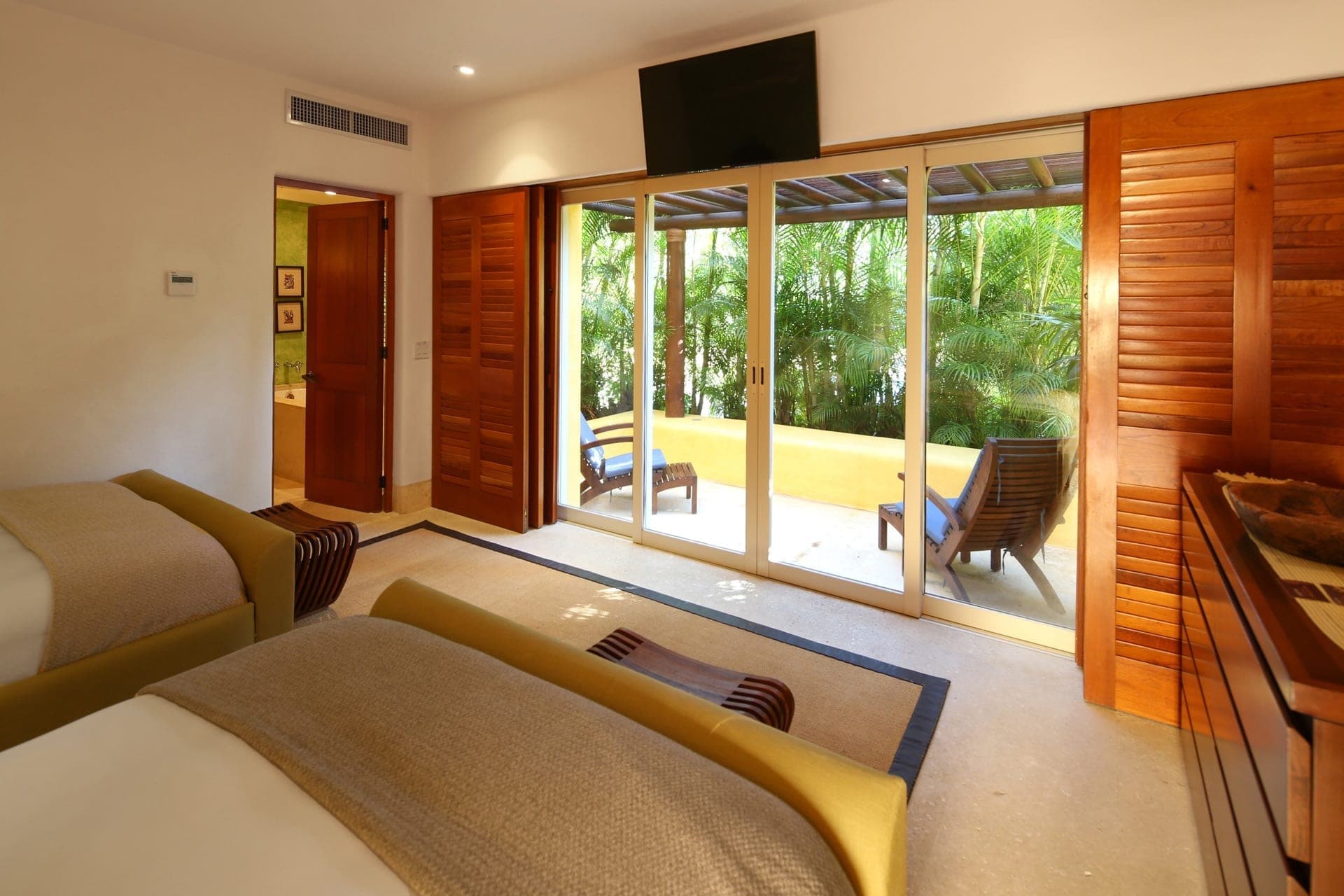Four Seasons Twin Villas photo 3