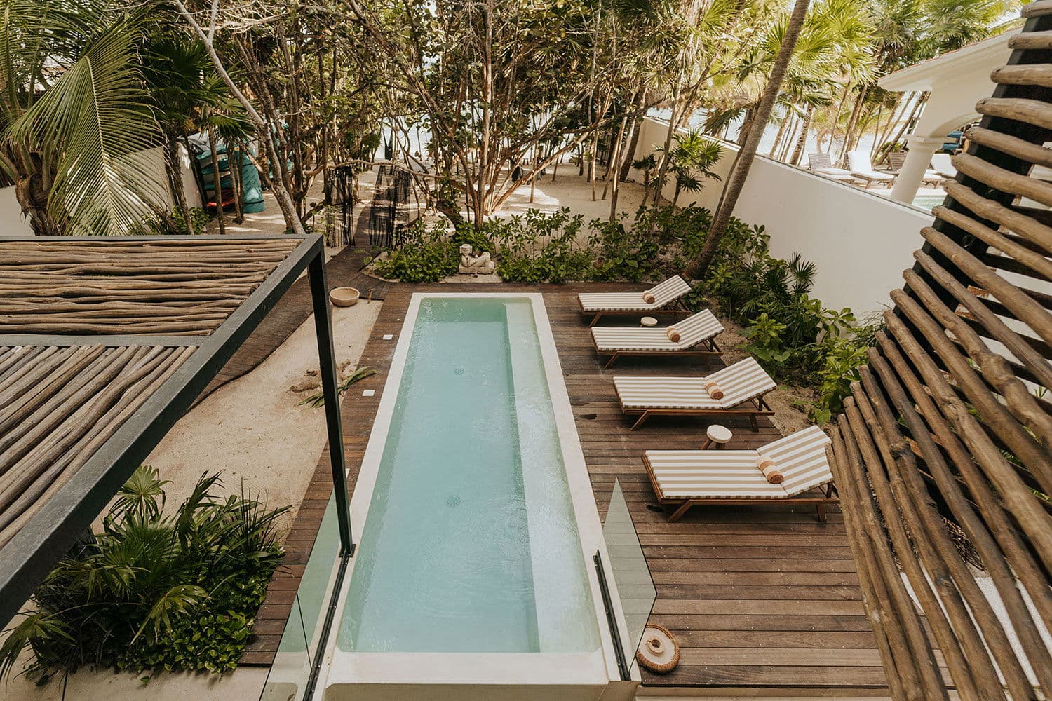 Azumaya Beach House photo 5
