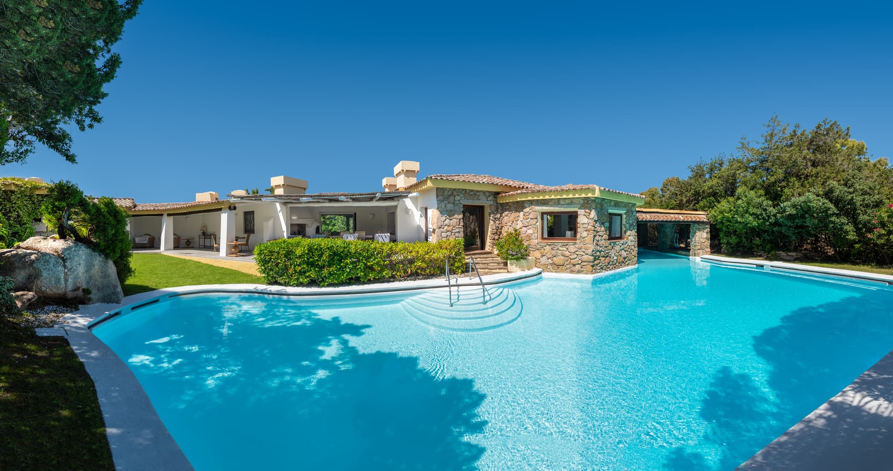 CALA DI VOLPE SWIMMING POOL VILLA photo 3