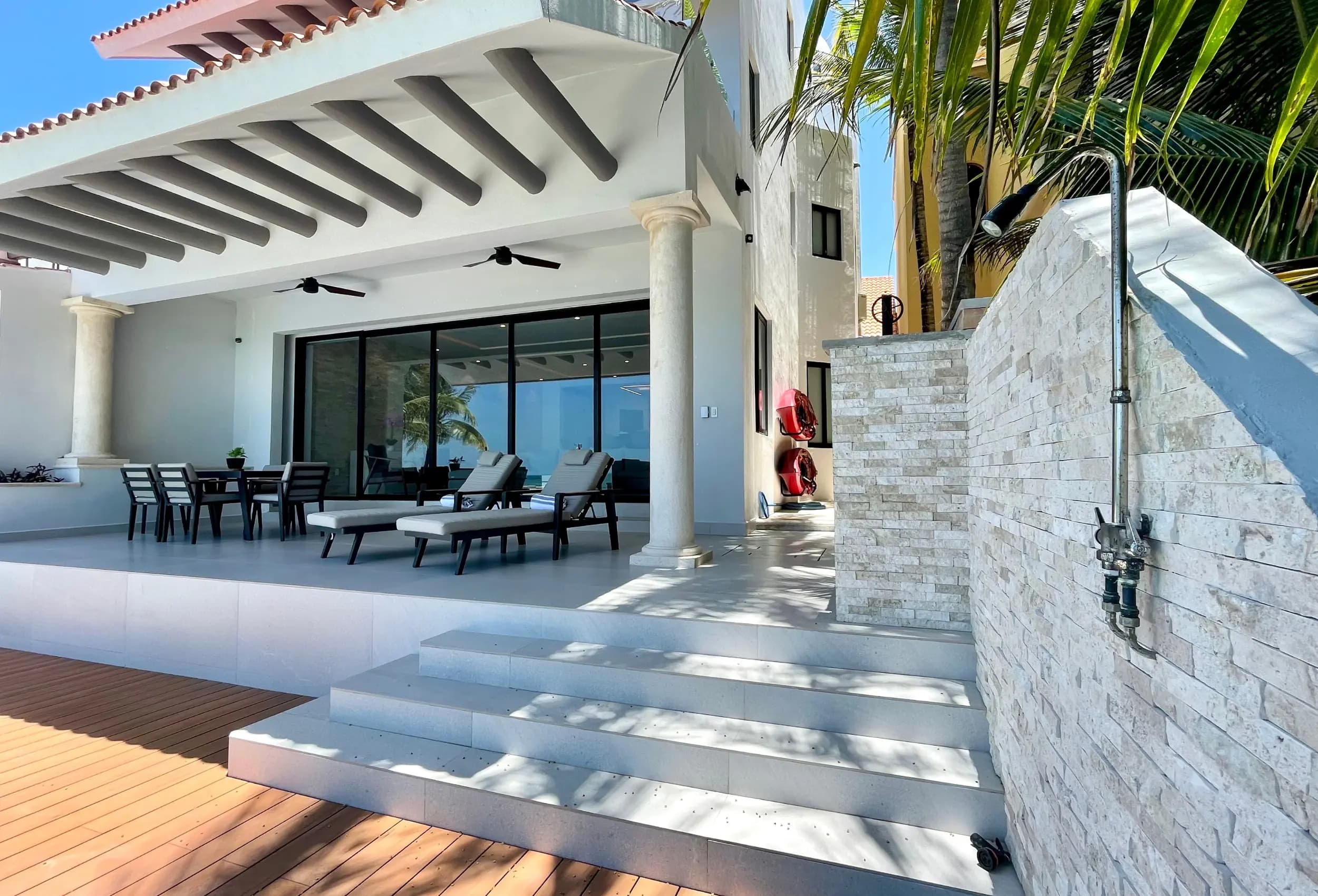 CASA F photo 3