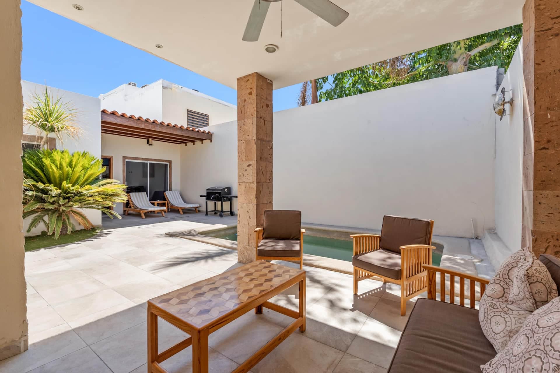 CASA ESPINOZA FAMILY GETAWAY PRIVATE POOL DOWNTOWN LA PAZ photo 2