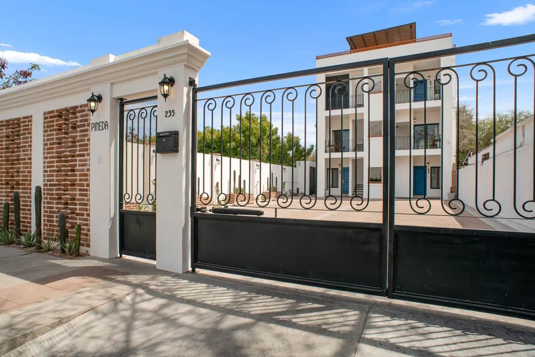 PINEDA BUILDING SUITES LARGE GROUPS 18 GUESTS DOWNTOWN photo 3