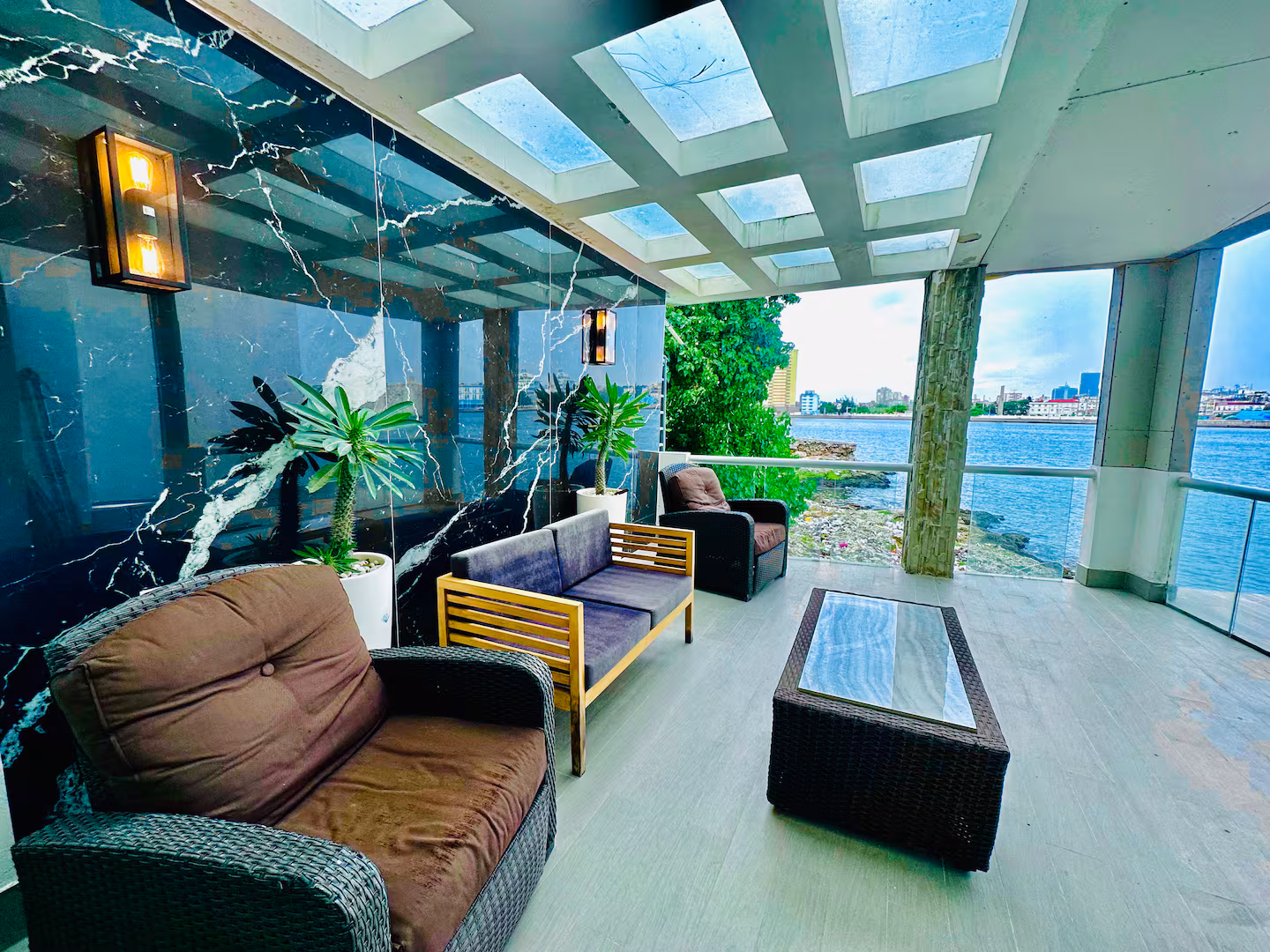 LUXURY RIVERA photo 2